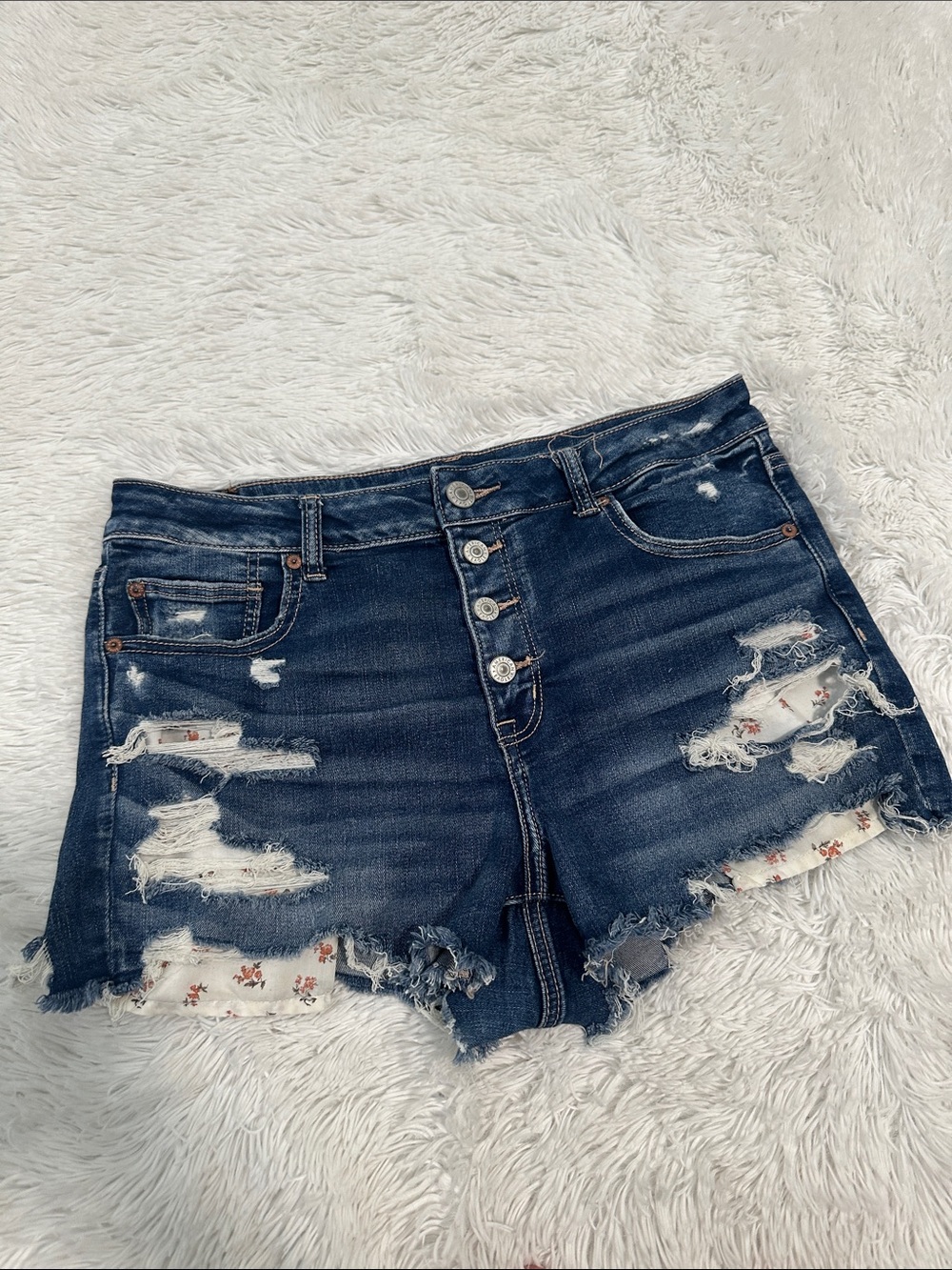 🦆 American Eagle High Rise Shortie